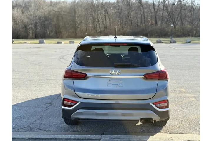 $11999 : 2019 Santa Fe SE 2.4L image 9