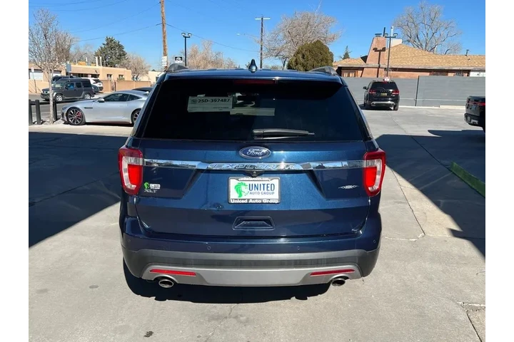 2021 Explorer XLT AWD image 6