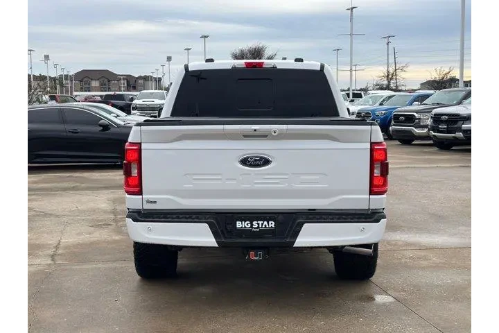 $32499 : Ford F-150 2021 4x4 XLT 4dr image 4