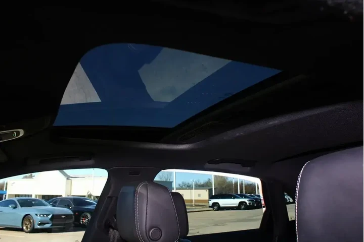 $25000 : Audi A4 2022 AWD quattro S l image 3