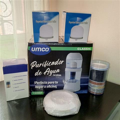 $1 : PURIFICADOR DE AGUA - UMCO image 1