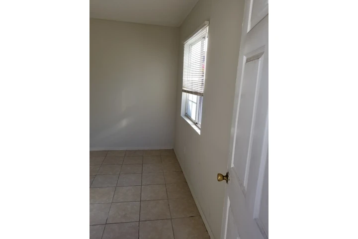 $875 : CUARTO PRIVADO image 3