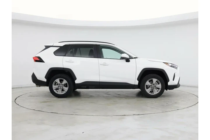 $28998 : Toyota RAV4 2023 XLE 4dr SUV image 7