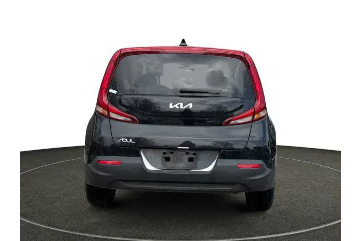 $12674 : Kia Soul 2022 LX 4dr Crossov image 4