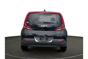 $12674 : Kia Soul 2022 LX 4dr Crossov thumbnail