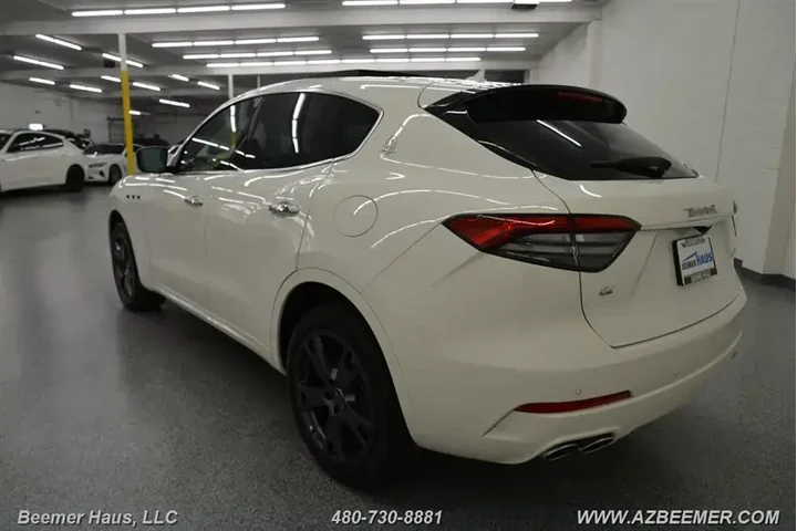 $31998 : Maserati Levante 2021 AWD 4d image 9