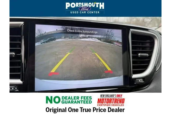 $28995 : Chrysler Pacifica 2024 Touri image 10