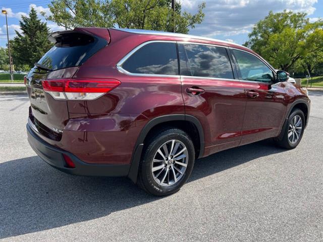 $19400 : 2017 Highlander XLE image 6