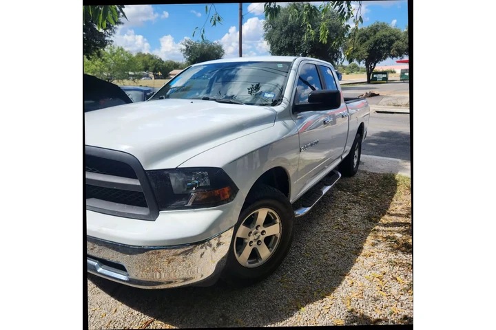$9990 : 2011 RAM 1500 QUAD CAB2011 RA image 2
