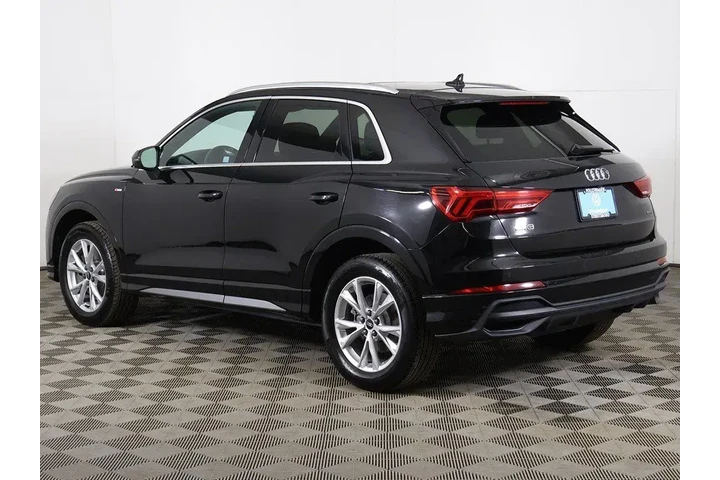 $29993 : Audi Q3 2023 AWD quattro S l image 10