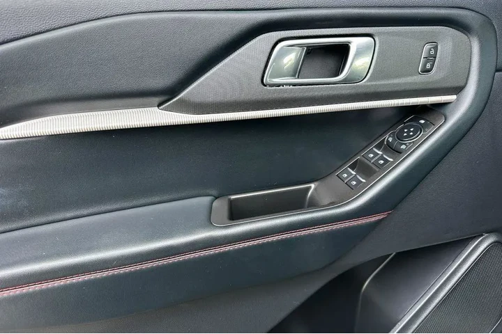 $36699 : Ford Explorer 2025 AWD ST-Li image 10