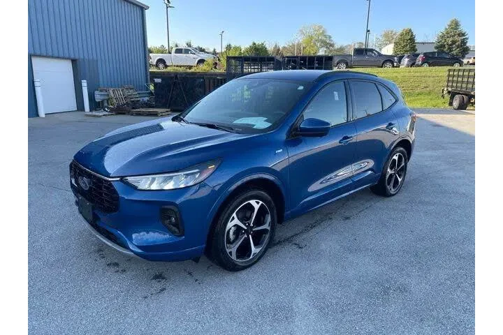 $26998 : Ford Escape 2023 AWD ST-Line image 1