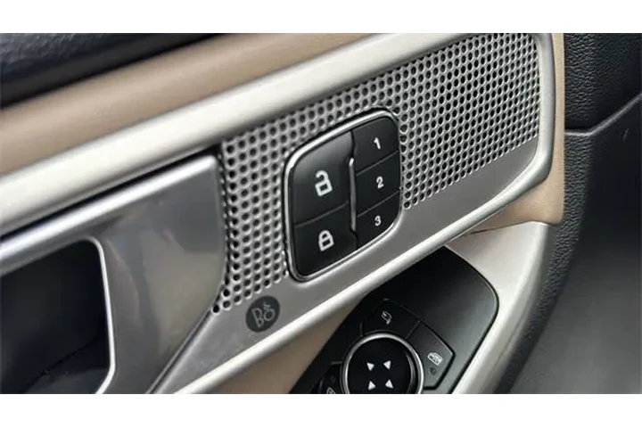 $35978 : Ford Explorer Hybrid 2023 AW image 9