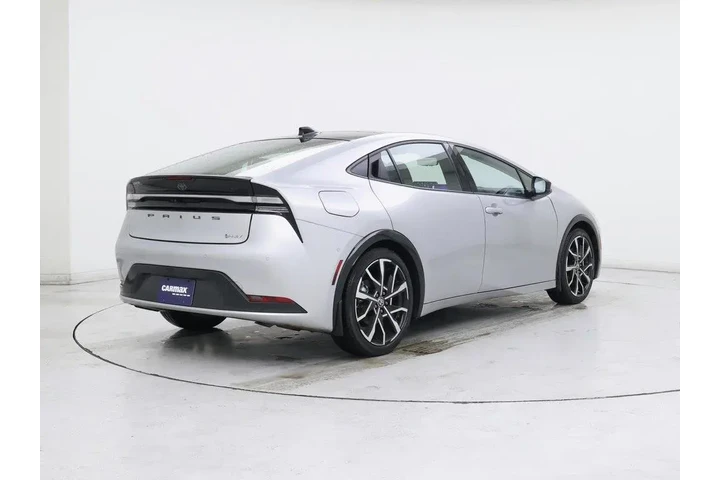 $37998 : Toyota Prius Plug-in Hybrid image 8