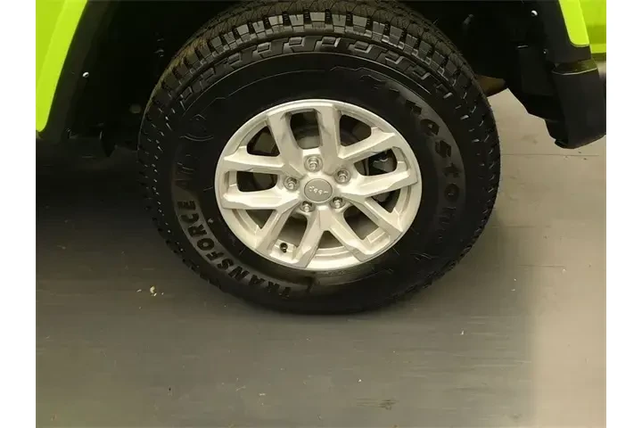 $31859 : Jeep Wrangler 2021 4x4 Rubic image 9