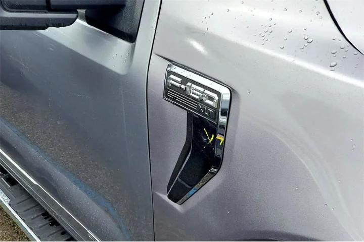 $39988 : Ford F-150 2024 4x4 XLT 4dr image 5