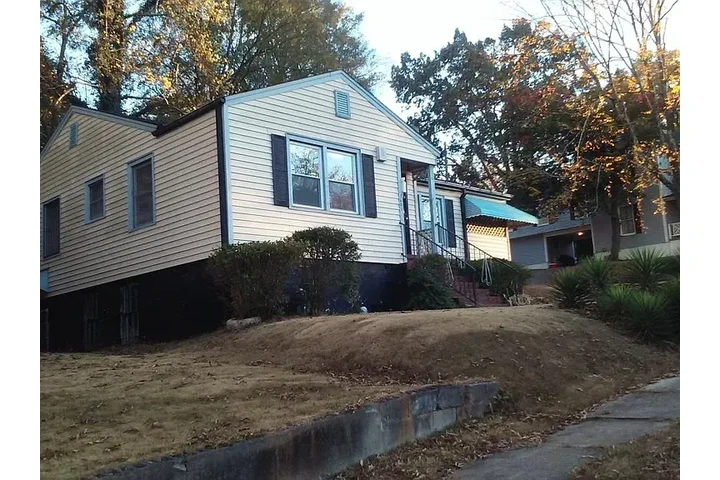 $750 : House for rent image 8