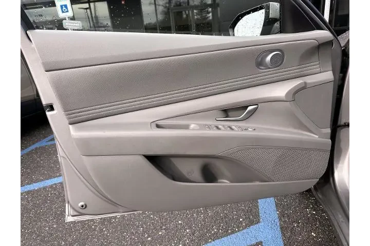 $16999 : Hyundai ELANTRA 2023 SEL 4dr image 8