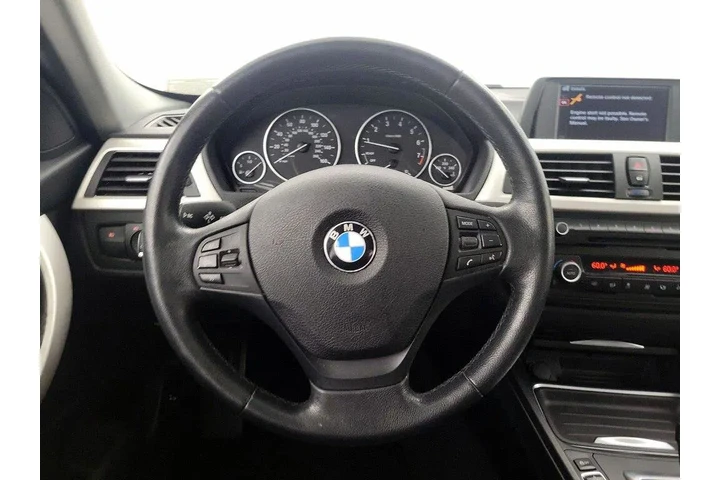 $12599 : BMW 3 Series 2014 320i 4dr S image 10