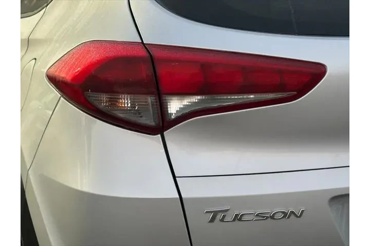 $13913 : Hyundai TUCSON 2016 AWD Spor image 10