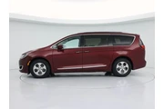 $21998 : Chrysler Pacifica 2017 Touri thumbnail