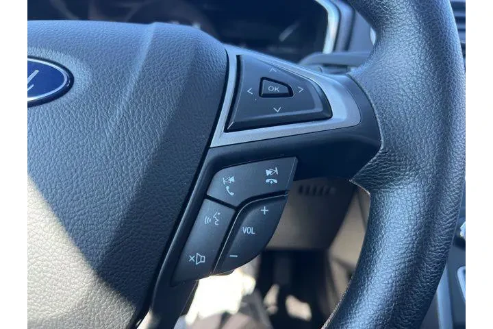 $19850 : Ford Fusion 2020 AWD SE 4dr image 10