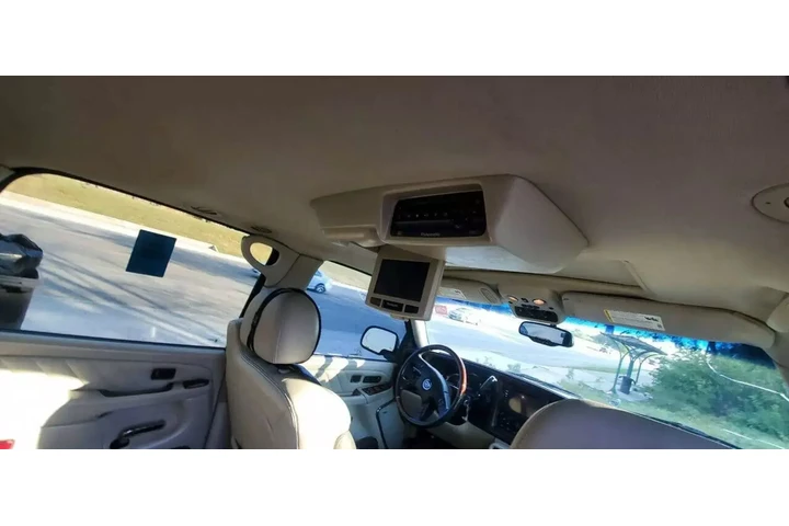 $3995 : 2005 CADILLAC ESCALADE ESV200 image 8