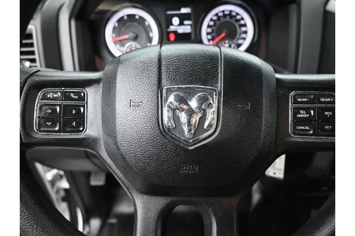 $26991 : Ram 1500 Classic 2020 4x4 Tr image 9