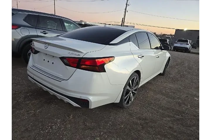 $15871 : Nissan Altima 2020 2.5 Plati image 3