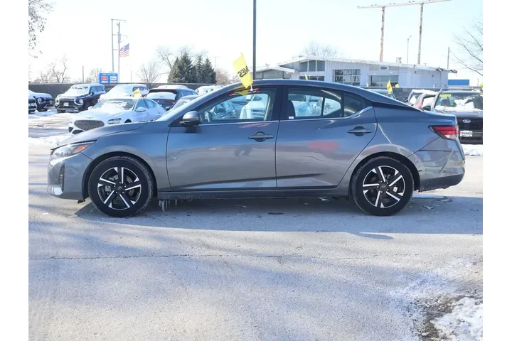 $18977 : Nissan Sentra 2025 SV 4dr Se image 5