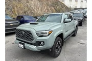 $39988 : Toyota Tacoma 2022 4x4 TRD O thumbnail