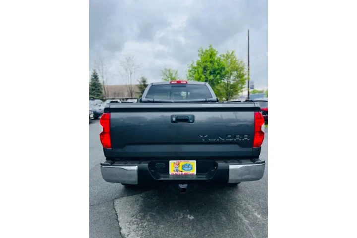 $23995 : 2016 Tundra SR5 image 8