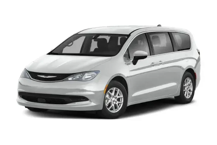 $17993 : Chrysler Voyager 2021 LXi 4d image 1