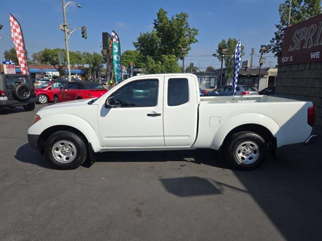 $14995 : 2015 Frontier S image 9