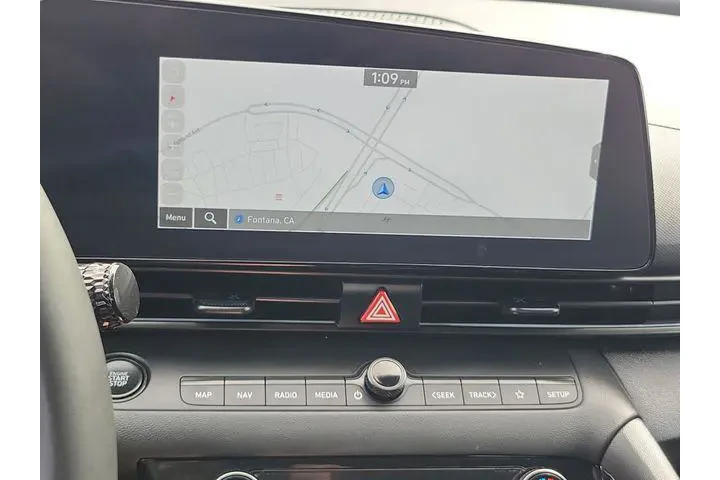 $22957 : Hyundai ELANTRA Hybrid 2025 image 9