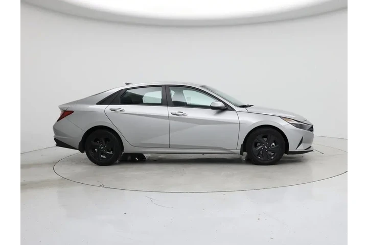 $20998 : Hyundai ELANTRA 2023 SEL 4dr image 7