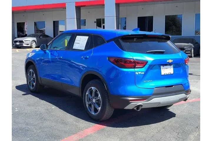 $26900 : Chevrolet Blazer 2025 LT 4dr image 5