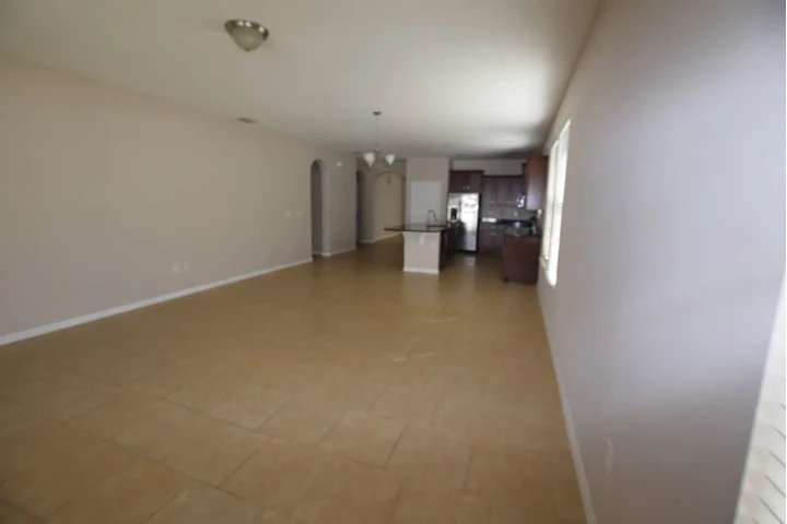 $2400 : Good rental history image 6