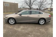 $10995 : 2017 Malibu LT thumbnail