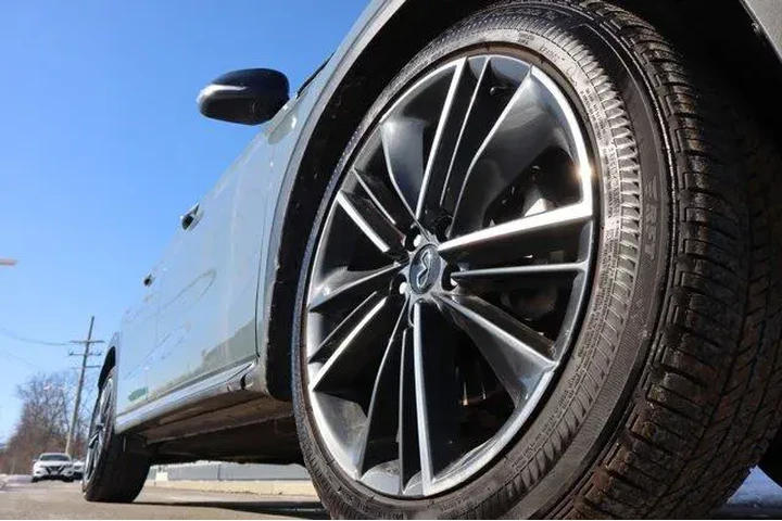 $35026 : INFINITI QX55 2025 AWD Luxe image 10