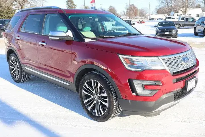 $18990 : Ford Explorer 2017 AWD Plati image 3