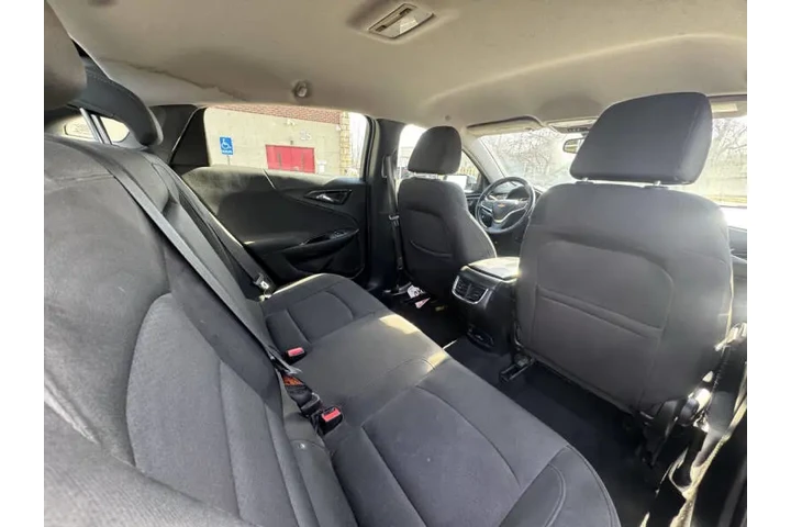 $8999 : 2018 Malibu LT image 8
