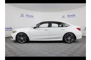 $29475 : Honda Civic 2024 Touring 4dr thumbnail
