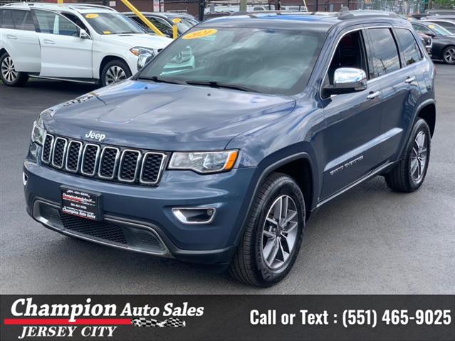 Used 2021 Grand Cherokee Limi image 3