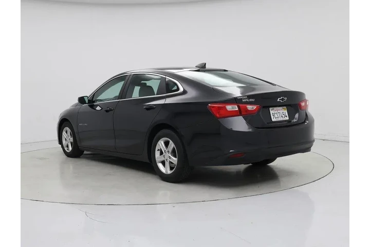 $17998 : Chevrolet Malibu 2022 LS 4dr image 2