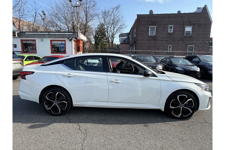 $23190 : Nissan Altima 2024 AWD 2.5 S image 8