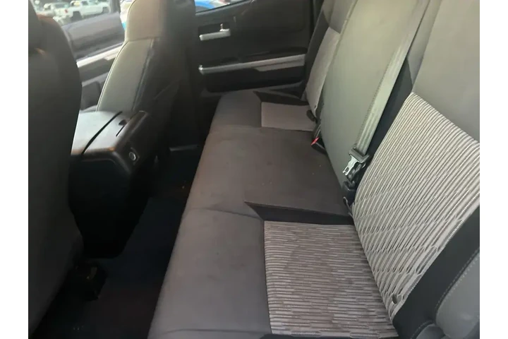 $24000 : Toyota Tundra 2016 4x2 SR5 4 image 8