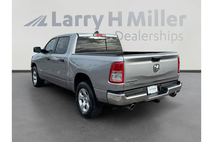 $37327 : Ram 1500 2024 4x2 Big Horn 4 image 3