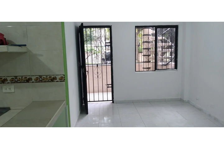 $850000 : ARRIENDO APTO. 1 PISO $850.MIL image 5