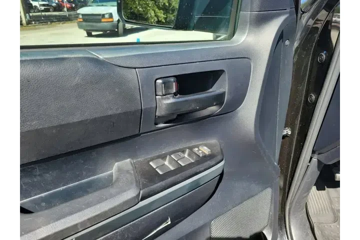 $22889 : Toyota Tundra 2019 4x2 SR 4d image 6